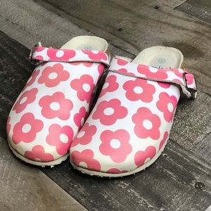 Mini Boden Pink Floral Clog Slip On